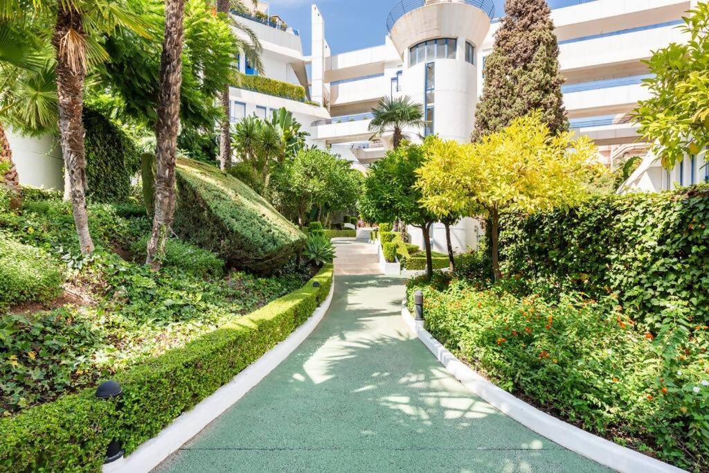 Marbella House Imponente Atico Con Piscina Privada Apartment Luaran gambar